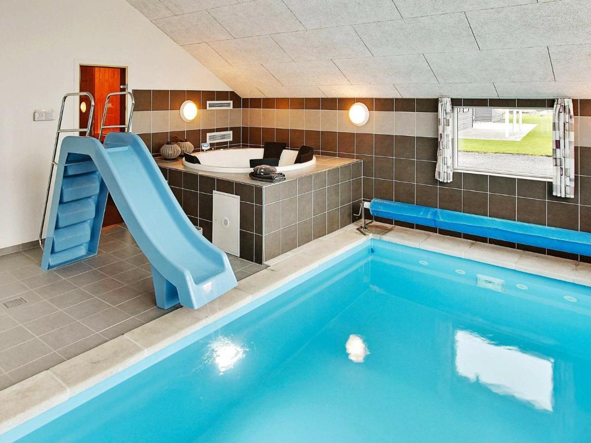 12 Person Holiday Home In Hasselberg Kappeln Quarto foto
